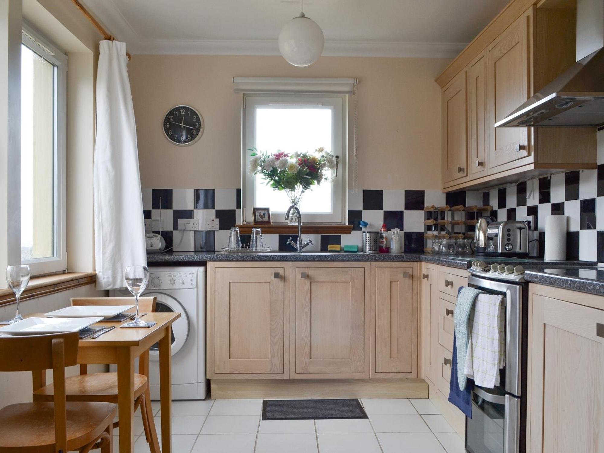Taigh Iasg-uk30003 Holiday home Kingsburgh